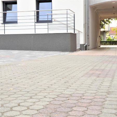 Hotel Central Slavonski Brod Exteriör bild