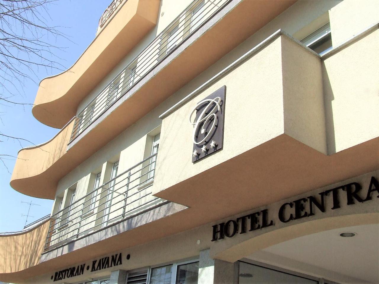 Hotel Central Slavonski Brod Exteriör bild